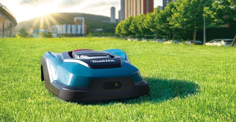 Makita launches its first robotic mower