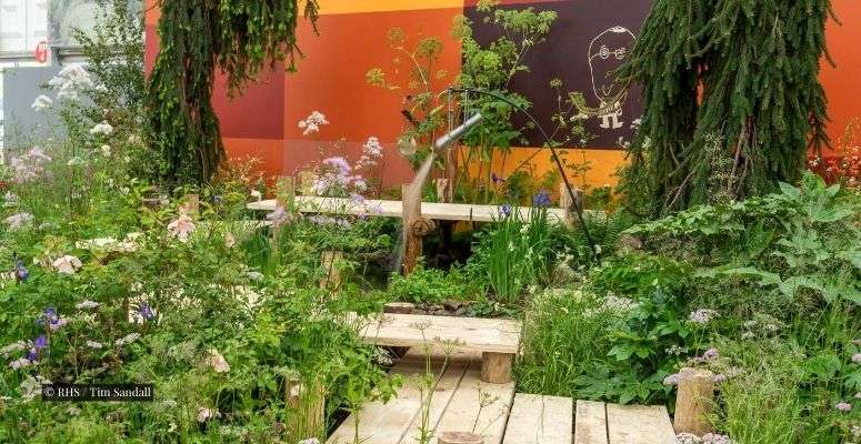Semple Begg celebrate 10th anniversary with Chelsea garden relocation
