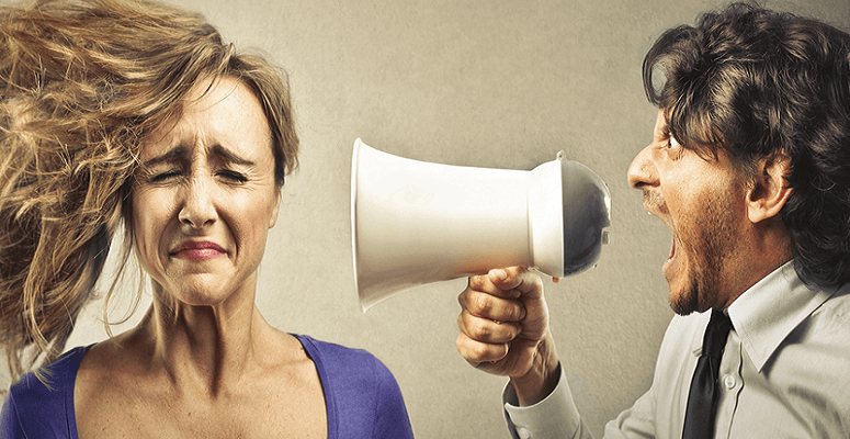 4 steps to handle social media complaints, with Ross Hewitt